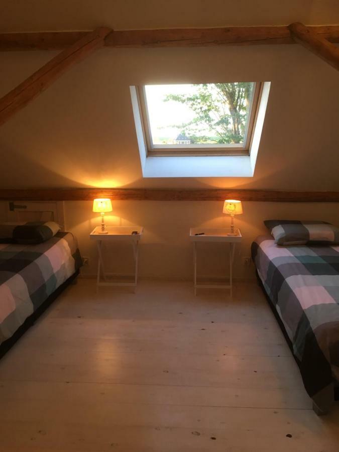Bed and Breakfast De Hocht Nes  Esterno foto