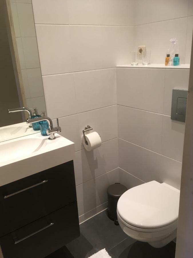Bed and Breakfast De Hocht Nes  Esterno foto